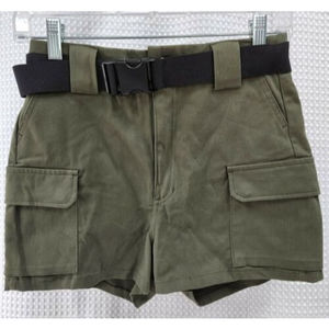 fashion nova cargo Green Khaki shorts size S